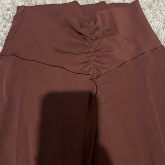 Aerie Chocolate High-Waisted scrunched Leggings - Picture 10 of 12